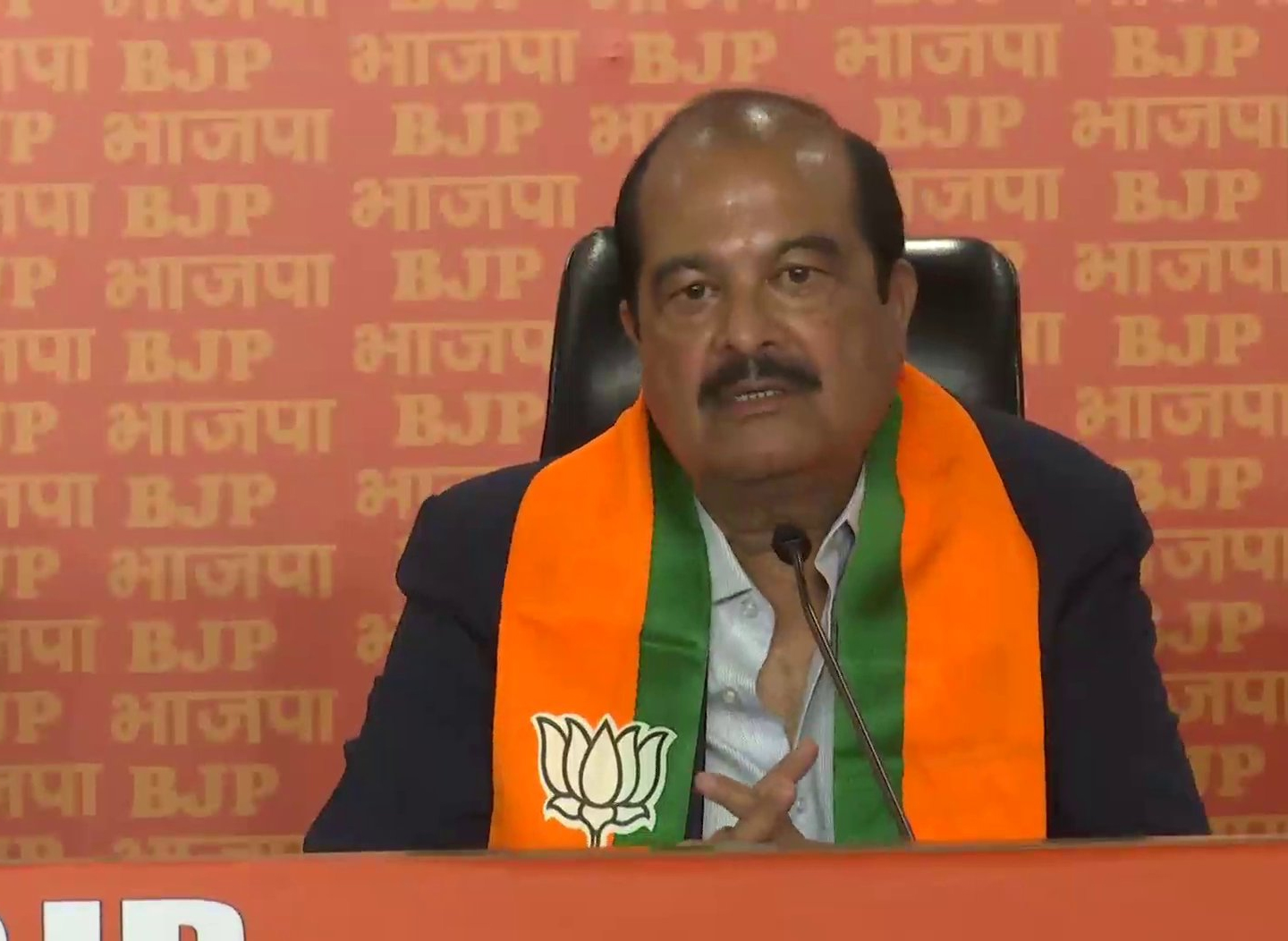 Himachal Congress Senior Leader Harsh Mahajan Joins BJP