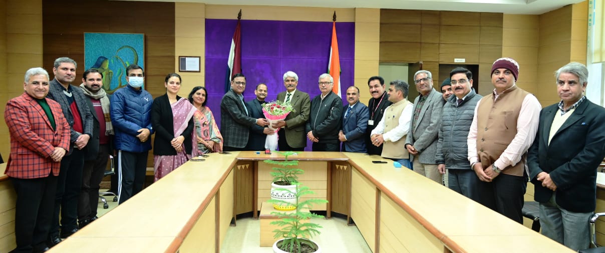 Dr. Krishna Kant took over as the Registrar of Maharishi Dayanand University