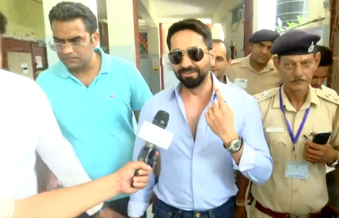 Ayushmann Khurrana Casts Vote in Chandigarh