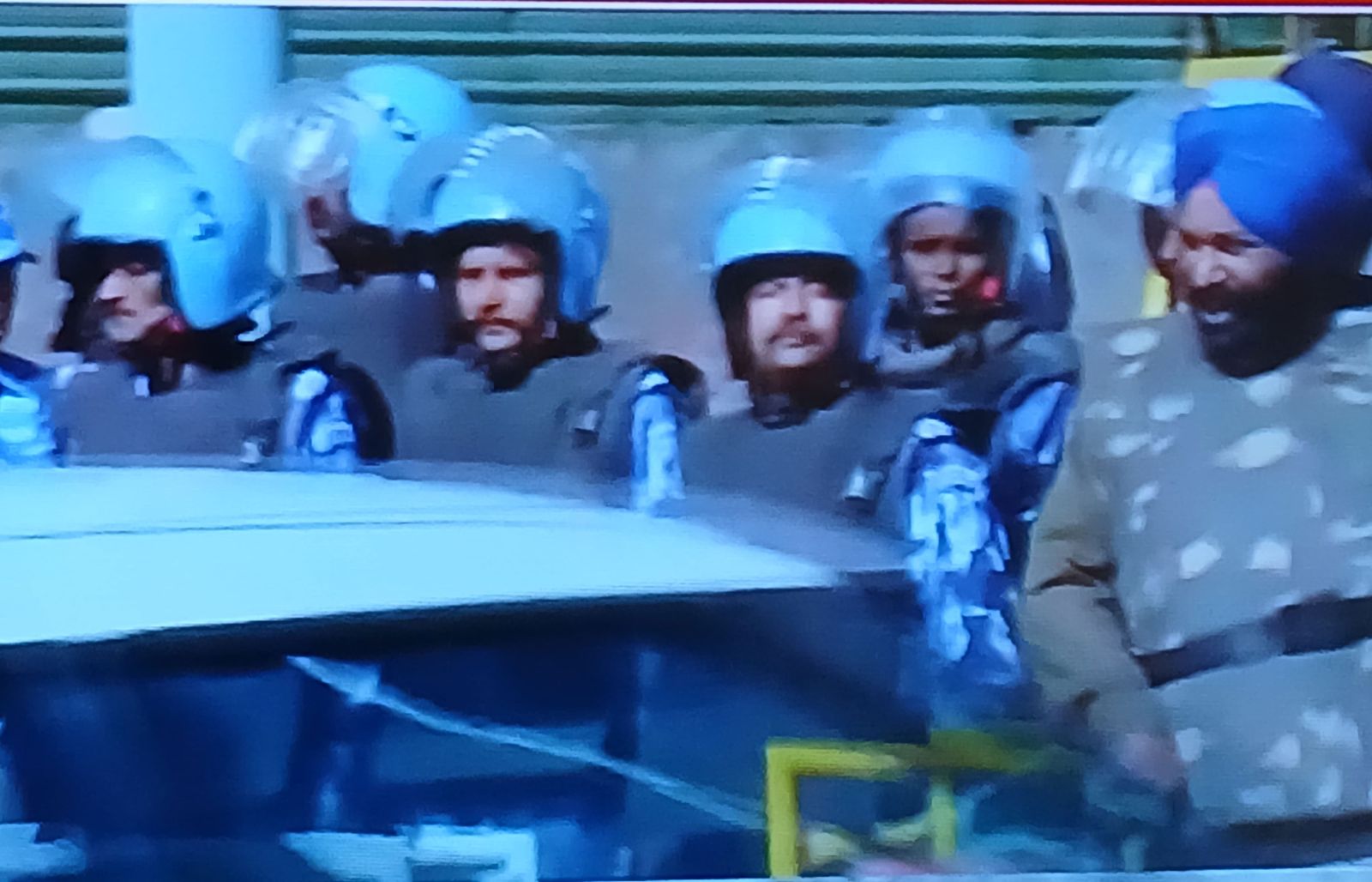   Chandigarh Farmers Protest Force Deployed All Borders Barricading Seal