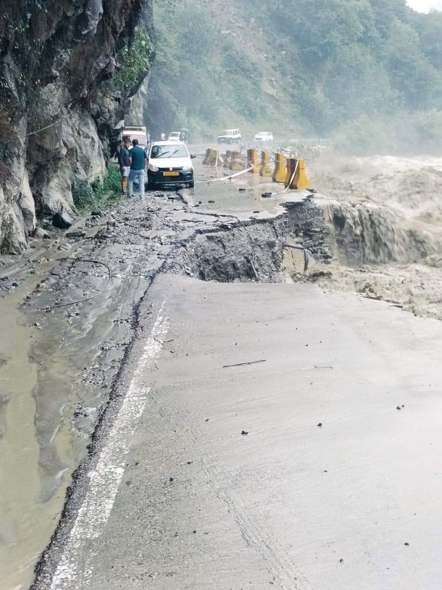 Cloud Burst Heavy Flood in Shimla, Kullu And Mandi Himachal Pradesh News