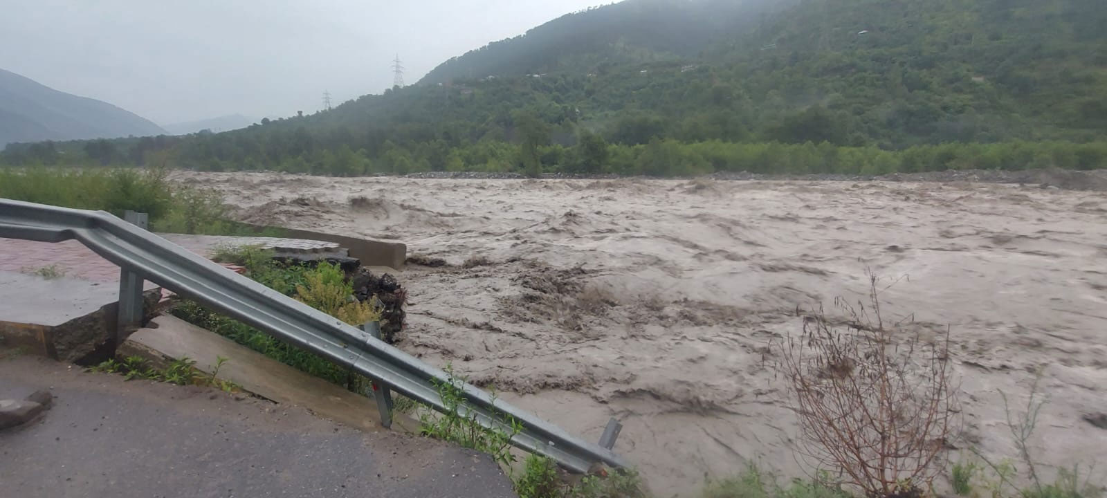 Cloud Burst Heavy Flood in Shimla, Kullu And Mandi Himachal Pradesh News