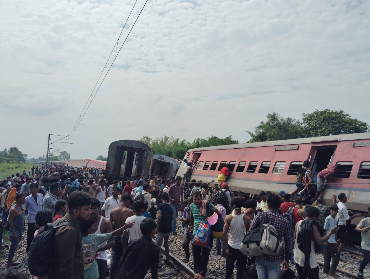 Gonda Train Accident Chandigarh-Dibrugarh Express Derailed Deaths Update