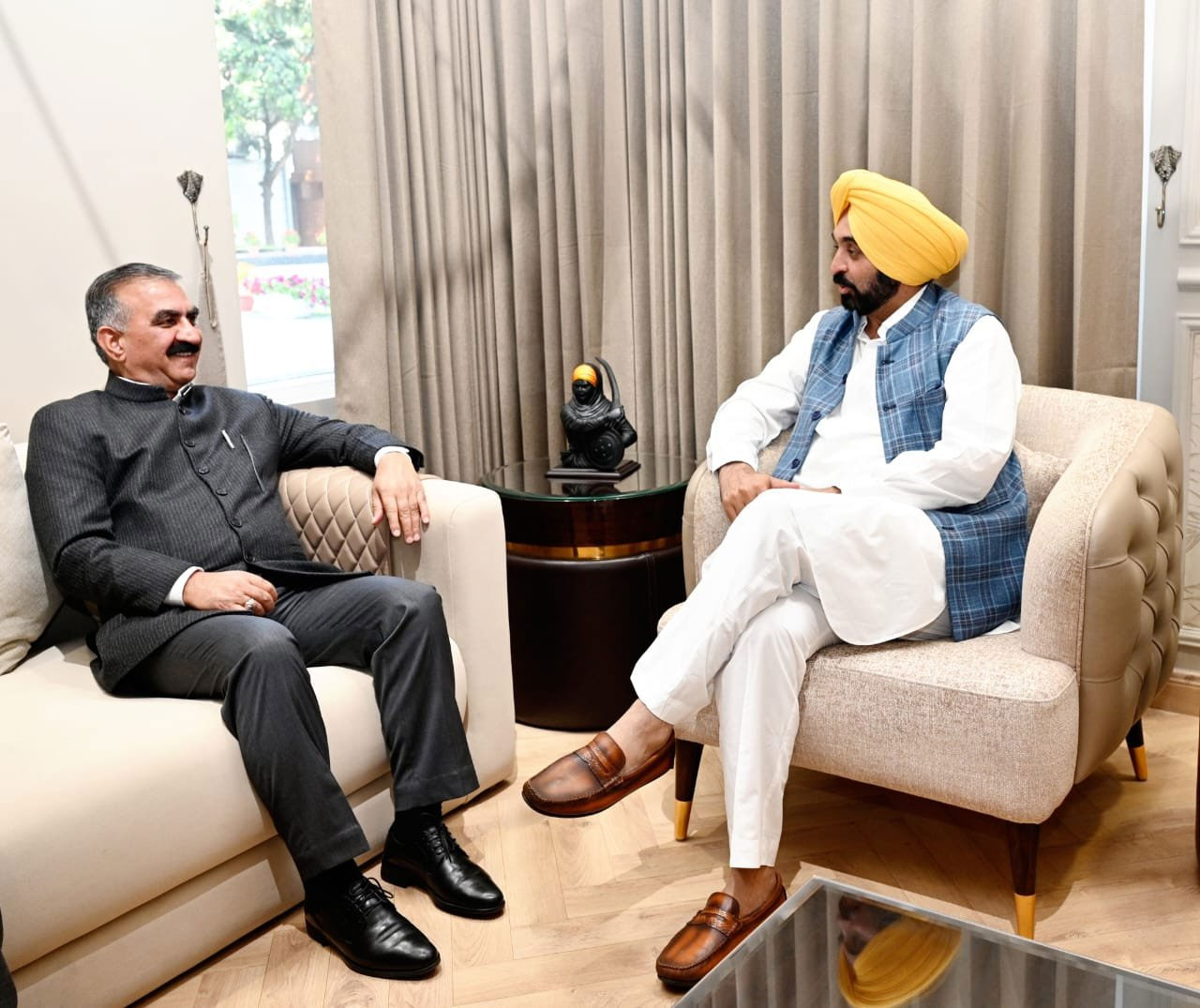  Himachal and Punjab CM meet