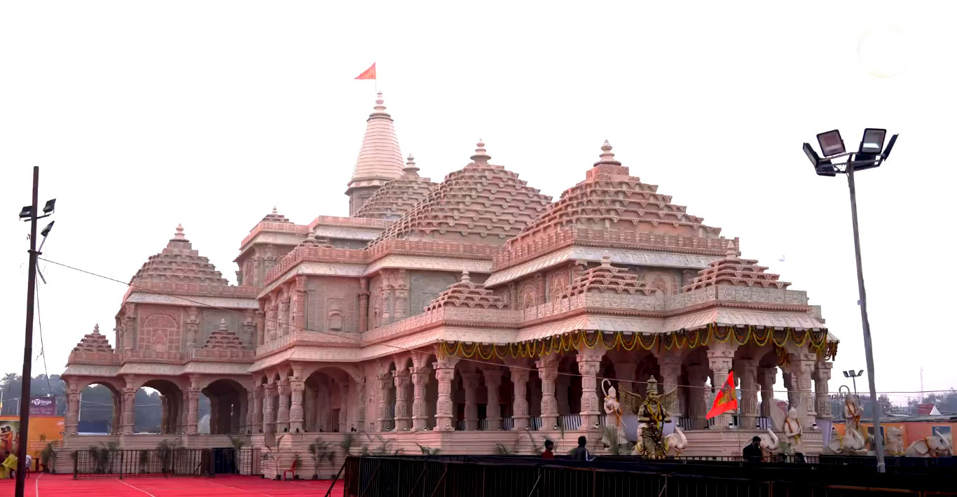 Huge Crowd of Devotees Gathered For Ramlala Darshan In Ayodhya Video