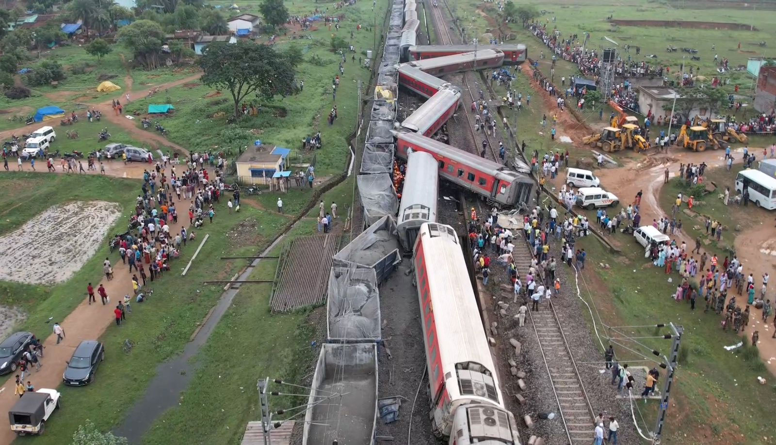 Jharkhand Major Rail Accident Howara-Mumbai Express Derailed Deaths