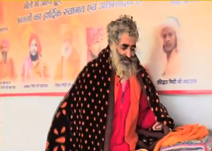 Khadeshwar Baba in MahaKumbh 2025 Prayagraj Sangam Video News 