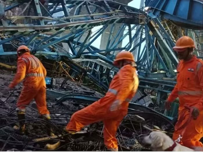 Maharashtra Bridge Girder Machine Collapse