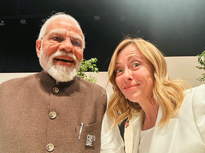   PM Modi-Italian PM Meloni Selfie Viral Melodi Trending On Internet