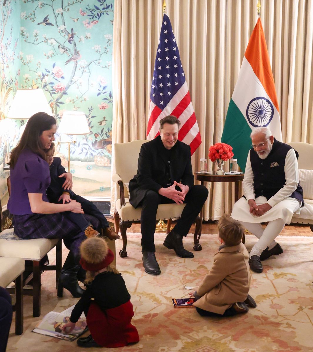 PM Modi meet Elon Musk And With Family