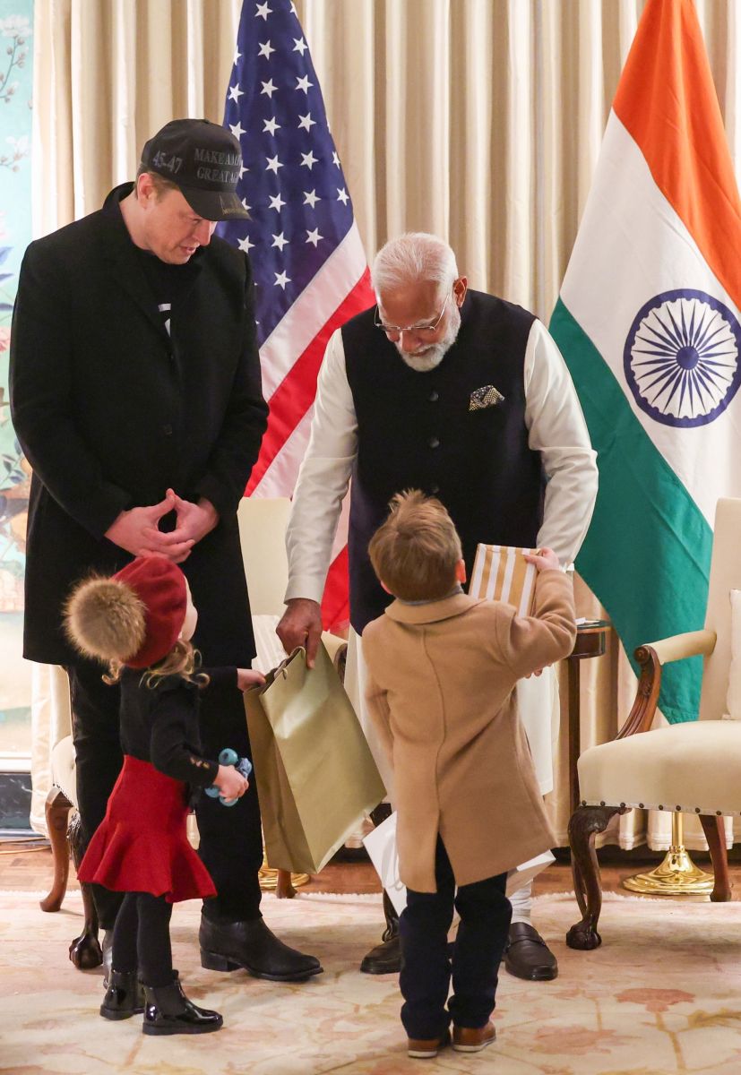 PM Modi meet Elon Musk And With Family