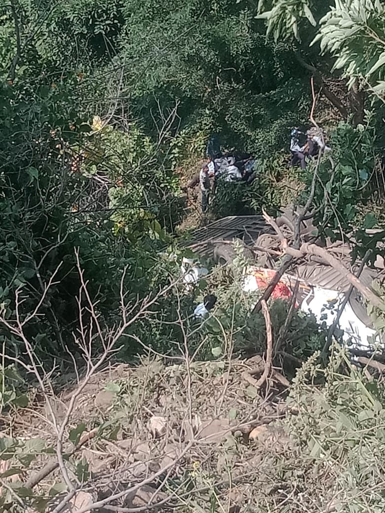 Panchkula Morni Bus Fell Into Ditch Accident Children Injured