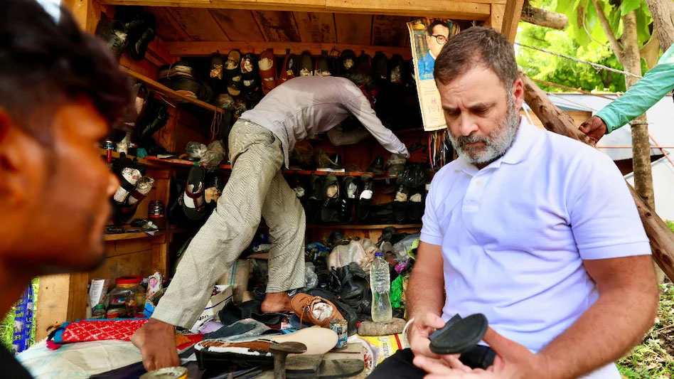 Rahul Gandhi Stitched Slipper Price Mochi Ram Chet Sultanpur