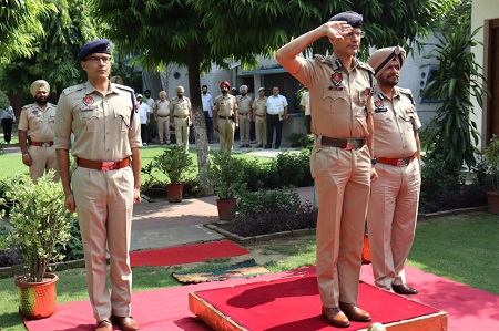 पंजाब पुलिस ने अंतरराष्ट्रीय साइबर फ्रॉड रैकिट का किया पर्दाफाश, दो नाईजीरियन व्यक्तियों सहित मुख्य साजि़शकर्ता को दिल्ली से किया काबू