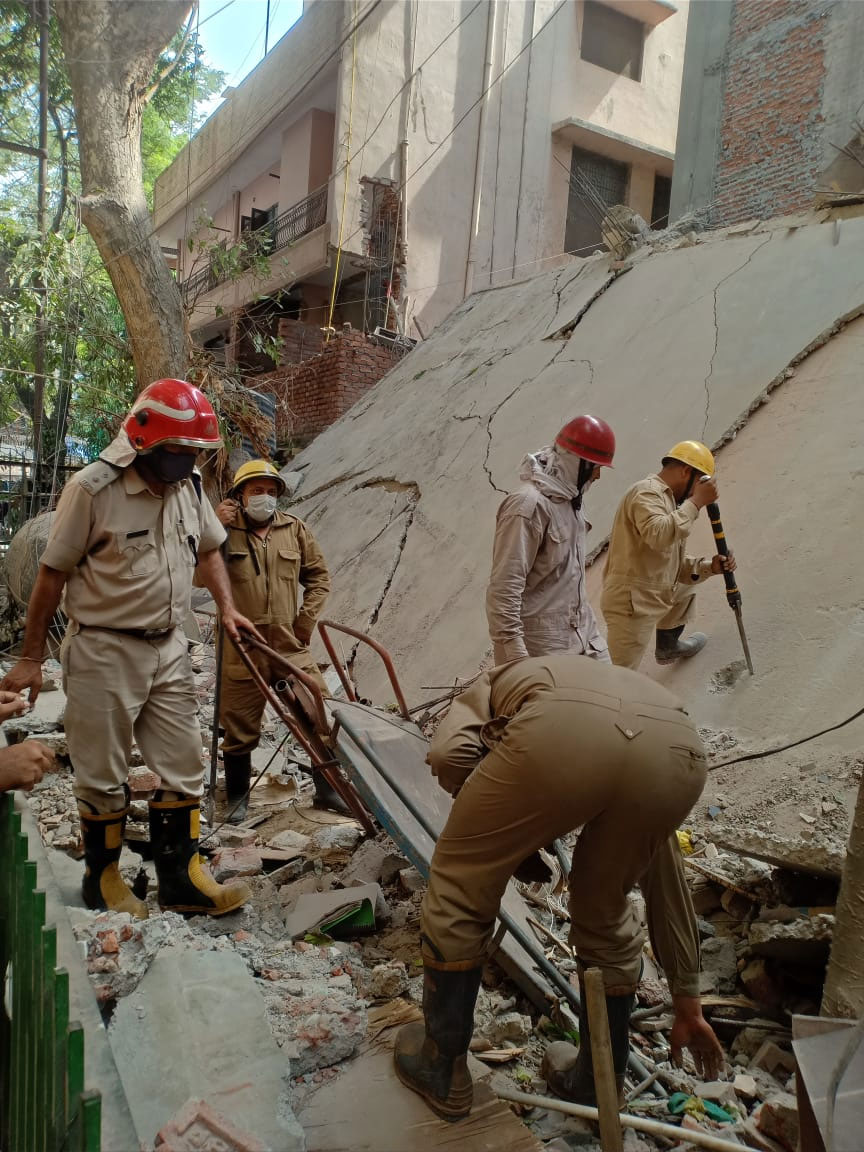 Delhi Building Collapses in Satya Niketan Area