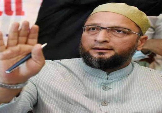 Asaduddin Owaisi और स्वामी यति नरसिम्हानंद के खिलाफ दिल्ली पुलिस ने दर्ज की FIR