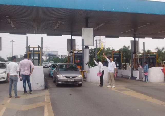 Supreme Court Ruling Ends Toll Collection on DND Flyway Results in Share Fall