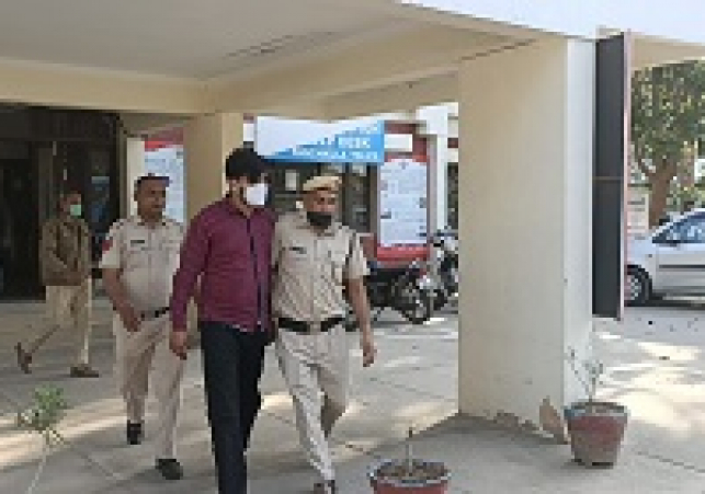 पुलिस नें कैफे मरीना बे में लडाई-झगडा मारपिटाई के मामलें में 3 आरोपियो को गिरफ्तार करके भेजा जेल