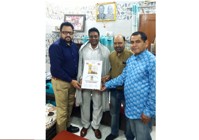 Life Time Achievement Award to Ramlila Committee President