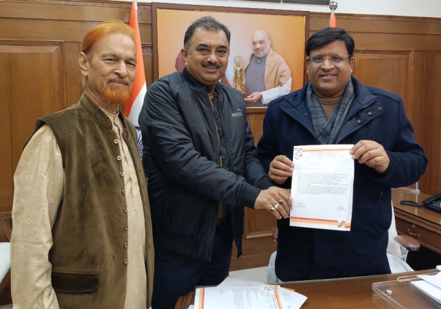 MWB submitted a memorandum to Haryana Local Bodies Minister