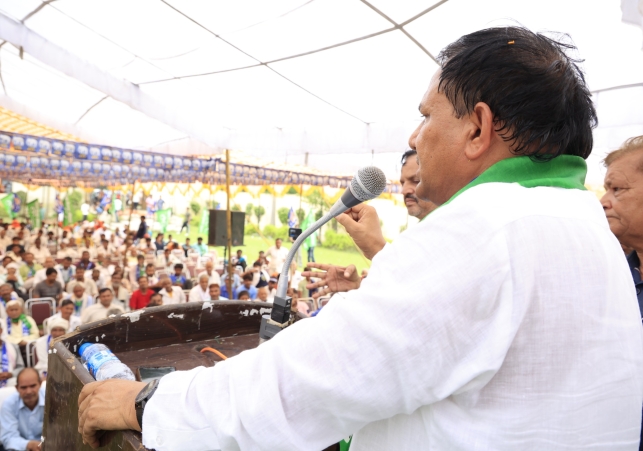 BSP INLD alliance candidate Surendra Vashishth filed his nomination