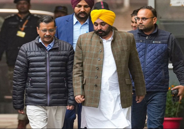 Arvind Kejriwal Punjab MLAs