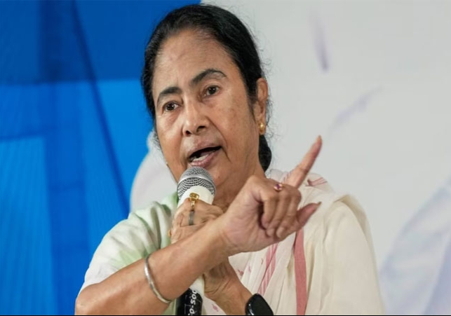 Bengal Chief Minister Mamata Banerjee Walkout NITI Aayog Meeting News