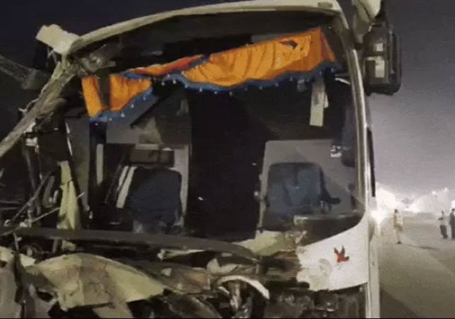 Haryana Kurukshetra Bus Truck Accident Passengers Injured News 