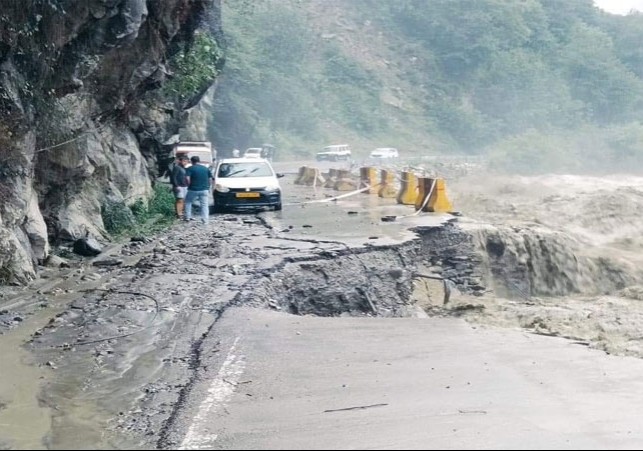 Himachal Pradesh Eartquake Lahaul-Spiti After Cloud Burst Heavy Flood