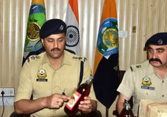 Big action of Una police: 375 boxes of spurious liquor recovered, search for main accused continues