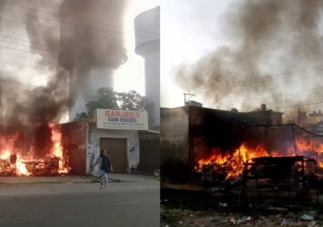 Terrible fire in Kisan Mandi near Mehatpur, goods worth two lakhs burnt to ashes