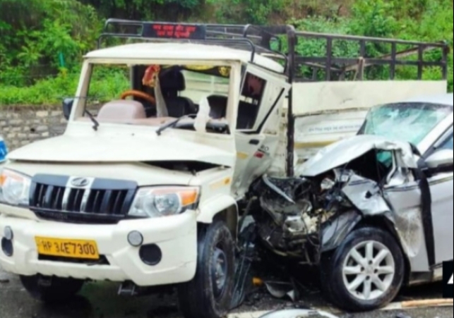 Two vehicles collide in Kullu, Gujarat resident female tourist killed