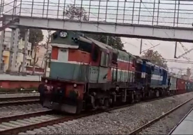 Jammu Train Ran On Track Without Driver Video Viral