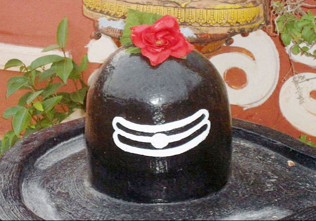 Mahashivaratri 2025 par Shiv Puja kaise karen Jalabhishek vidhi upay