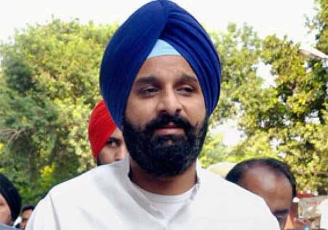 Hearing on the petition of Akali leader in Mohali, Majithia said - I am in danger of life; Patiala Jail Management denied the allegation