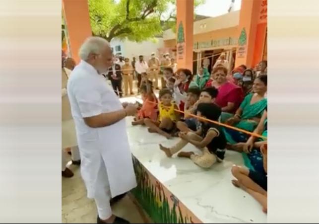 PM Modi in Kanpur Viral Video