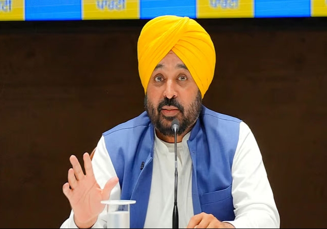 Punjab CM Bhagwant Maan Delhi House Raid News Live Update