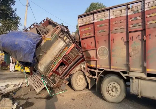 Two trucks collide in Haryana