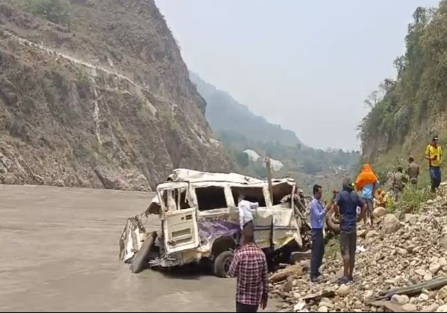 Uttarakhand Accident Rudraprayag Tempo Traveller Fell in Alaknanda River