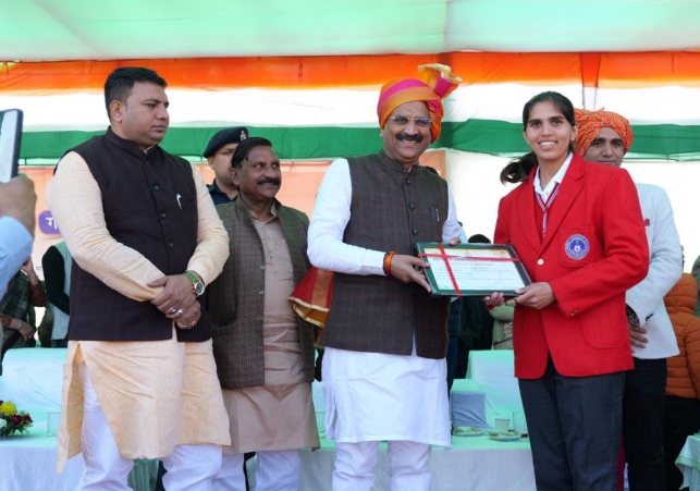 Carmel Convent cricketer Aditi Sheoran honored on Republic Day