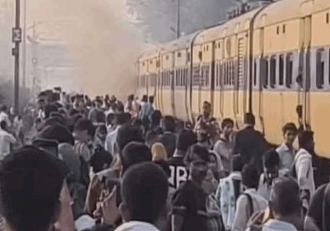 Fire broke out in the compartment of passenger train going from Jind to Delhi