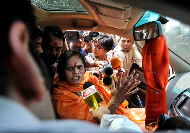 साध्वी प्राची ने खालिस्तानियों के खिलाफ कहा कि हिंदू भाइयों को कनाडा में बहुत पीड़ा सहनी पड़ रही है