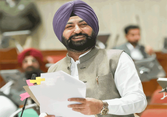 The issue of booths and shops in Mohali's motor market was raised in Parliament