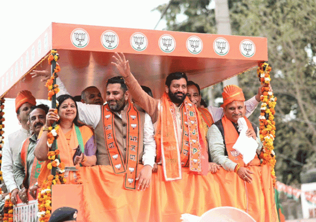 Huge crowd gathered in Chief Minister Naib Singh Saini's Vijay Sankalp Yatra