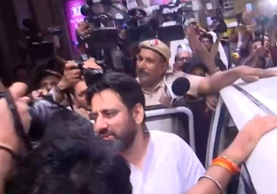 AAP MLA Amanatullah Khan Arrest ED Raid In Delhi Latest News