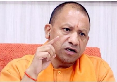 Chief Minister Yogi got angry over the chaos in Maha Kumbh