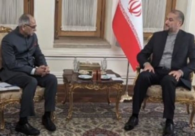 Kwatra meets Iranian foreign minister in Tehran