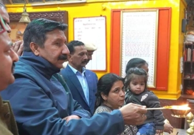 Deputy Chief Minister offered prayers at Jakhu temple