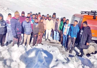 Rescue 110 people stranded at Baralacha pass, BRO-police took out 34 vehicles by joint operation