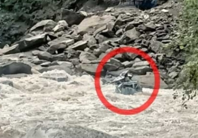 Car fell into ditch along with road collapse in Nankhadi, three people died.